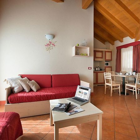 Residence Adamello Resort Ponte Di Legno Bilik gambar
