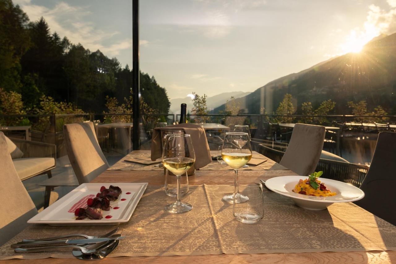 Residence Adamello Resort Ponte Di Legno Luaran gambar