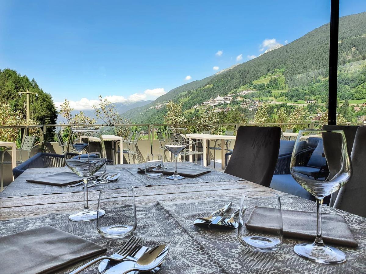 Residence Adamello Resort Ponte Di Legno Luaran gambar