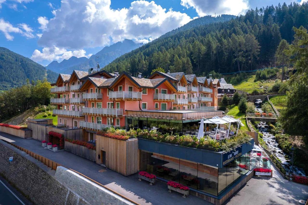 Residence Adamello Resort Ponte Di Legno Luaran gambar